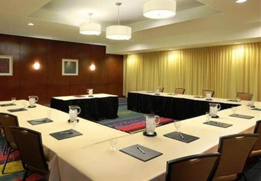 фото отеля Courtyard Houston Pearland
