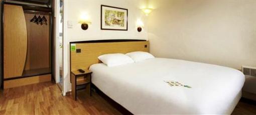 фото отеля Campanile Hotel Saint-Die-des-Vosges