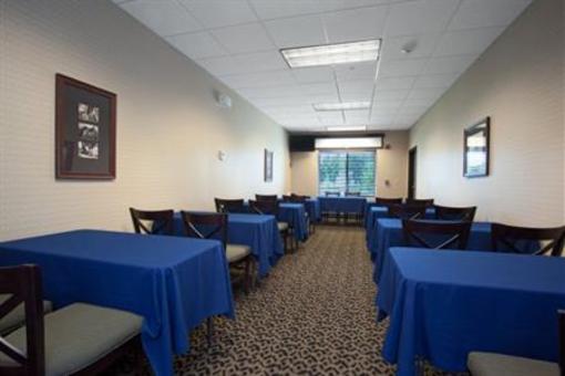фото отеля Holiday Inn Express Hotel & Suites Silt - Rifle