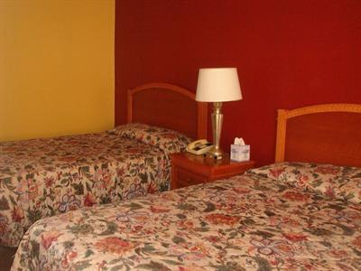 фото отеля Royal American Motor Inn Hotel
