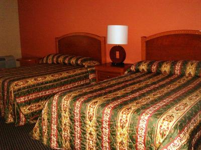 фото отеля Royal American Motor Inn Hotel