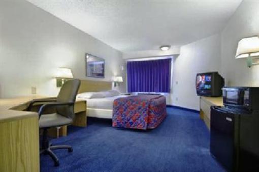 фото отеля Red Roof Inn San Antonio West Sea World