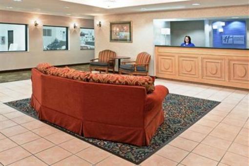 фото отеля Holiday Inn Express Hotel & Suites Alliance (Ohio)