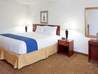 фото отеля Holiday Inn Express Hotel & Suites Alliance (Ohio)