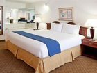 фото отеля Holiday Inn Express Hotel & Suites Alliance (Ohio)