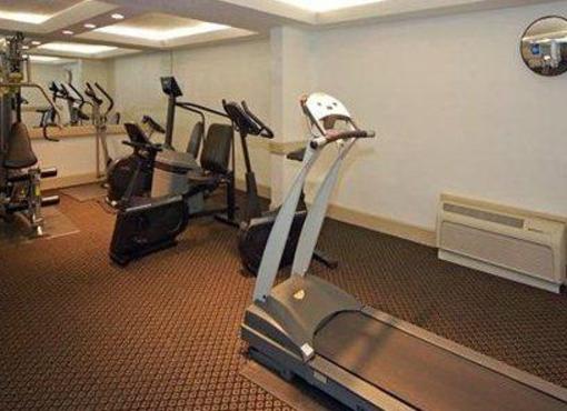 фото отеля Comfort Inn & Suites Airport North