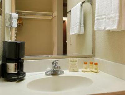 фото отеля Days Inn Airport San Antonio