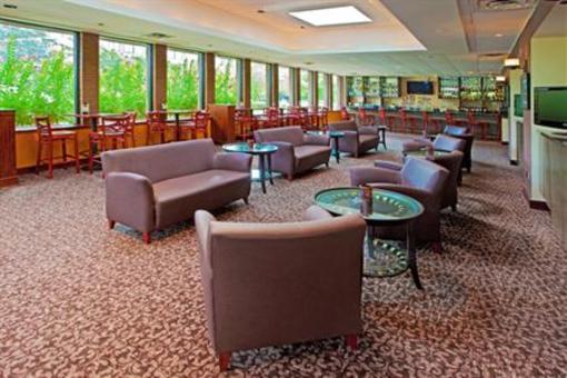 фото отеля Holiday Inn Solomons Conference Center and Marina