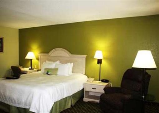 фото отеля Hampton Inn Jackson Pearl Airport