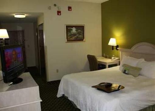 фото отеля Hampton Inn Jackson Pearl Airport
