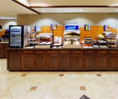 фото отеля Holiday Inn Express Hotel & Suites San Antonio I-90 Northwest