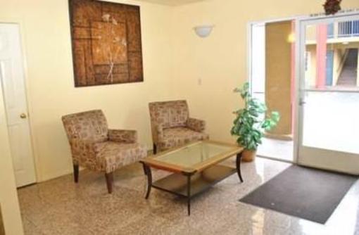 фото отеля Vagabond Inn Executive Hollywood Los Angeles