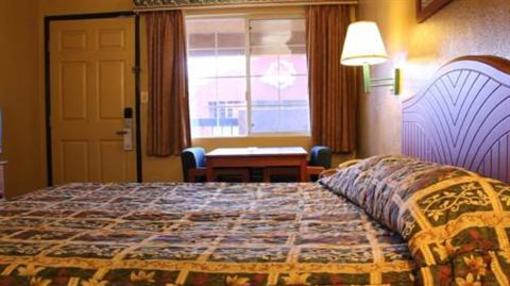 фото отеля Vagabond Inn Executive Hollywood Los Angeles