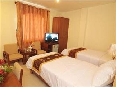 фото отеля Ruby Star 2 Hotel Ho Chi Minh City