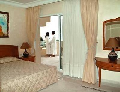 фото отеля Nahrawess Hotel