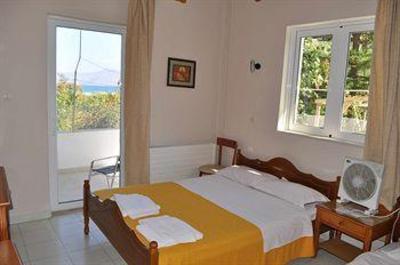 фото отеля Family Bikakis Apartments Kissamos