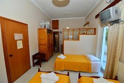 фото отеля Family Bikakis Apartments Kissamos