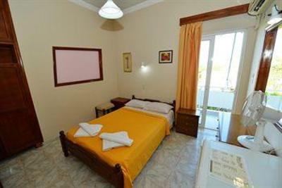 фото отеля Family Bikakis Apartments Kissamos