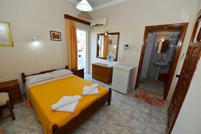 фото отеля Family Bikakis Apartments Kissamos