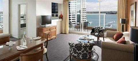 фото отеля Quay West Suites Auckland