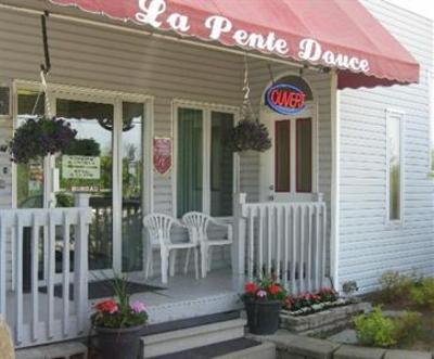 фото отеля Motel De La Pente Douce