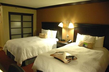 фото отеля Hampton Inn & Suites Hoffman Estates