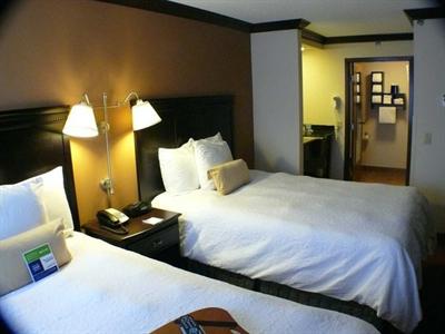 фото отеля Hampton Inn & Suites Hoffman Estates