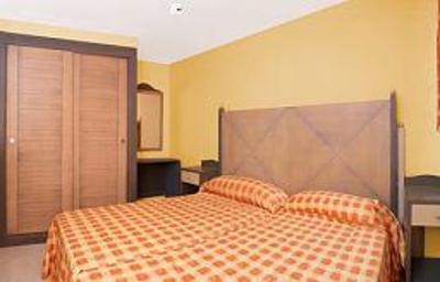 фото отеля Aparthotel THB Sa Coma Platja
