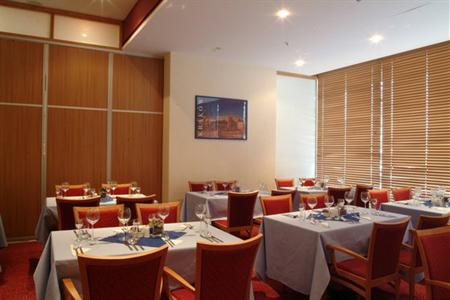фото отеля Holiday Inn Express Krakow
