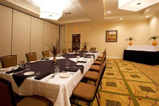 фото отеля Holiday Inn Statesboro South