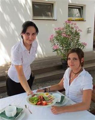фото отеля Hotel Zur Post Illmitz