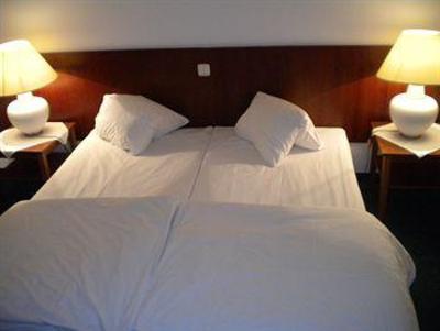 фото отеля Hotel Zur Post Illmitz