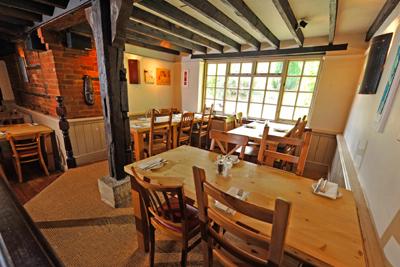 фото отеля The Ship Inn Burcombe