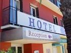 фото отеля Hotel Merea La Londe-les-Maures