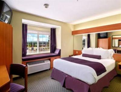 фото отеля GuestHouse Inn & Suites Elma