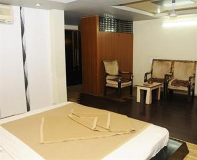 фото отеля Hotel Neelkanth Paradise Ahmedabad
