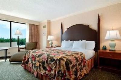 фото отеля Hilton New Orleans Airport