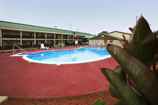 фото отеля Americas Best Value Inn Lawrenceburg (Tennessee)