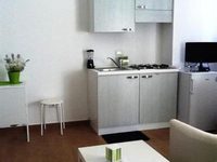 B&B H 24