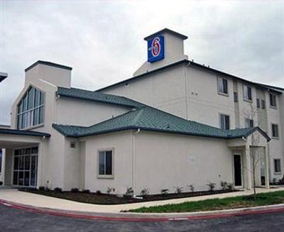 фото отеля Motel 6 Bandera Road San Antonio
