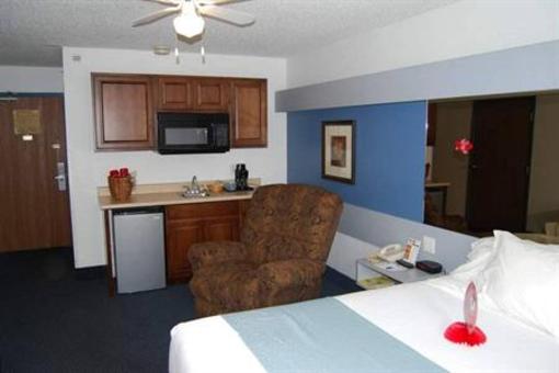 фото отеля Mt. Pleasant Inn & Suites