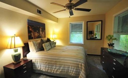 фото отеля Suite Dreams Inn