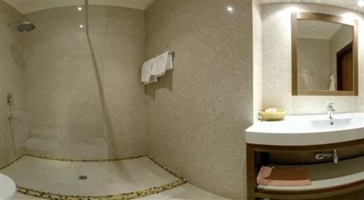 фото отеля Four Rooms Hotel