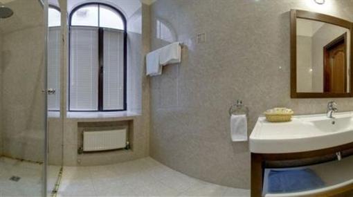 фото отеля Four Rooms Hotel