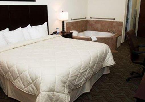 фото отеля Comfort Inn & Suites Porter