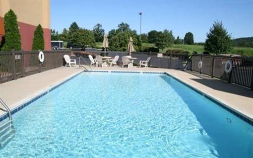 фото отеля Hampton Inn Louisville I-65 @ Brooks Rd.