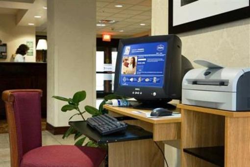 фото отеля Hampton Inn Louisville I-65 @ Brooks Rd.
