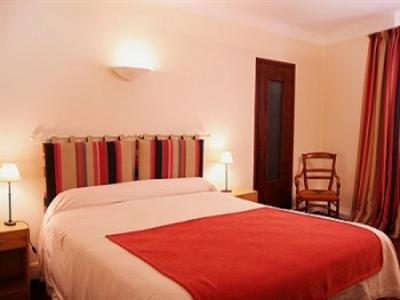 фото отеля Logis Hotel De La Nivelle Saint-Pée-sur-Nivelle