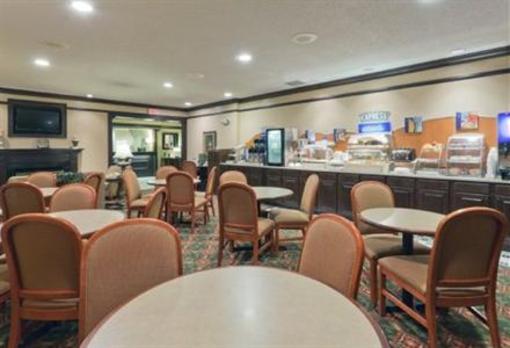 фото отеля Holiday Inn Express Marshall