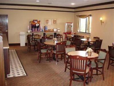 фото отеля Holiday Inn Express Marshall